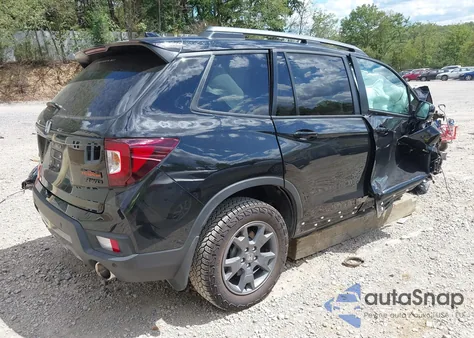 2025 Honda Passport Awd Trailsport from USA, damaged, VIN 5FNYF8H66SB004423